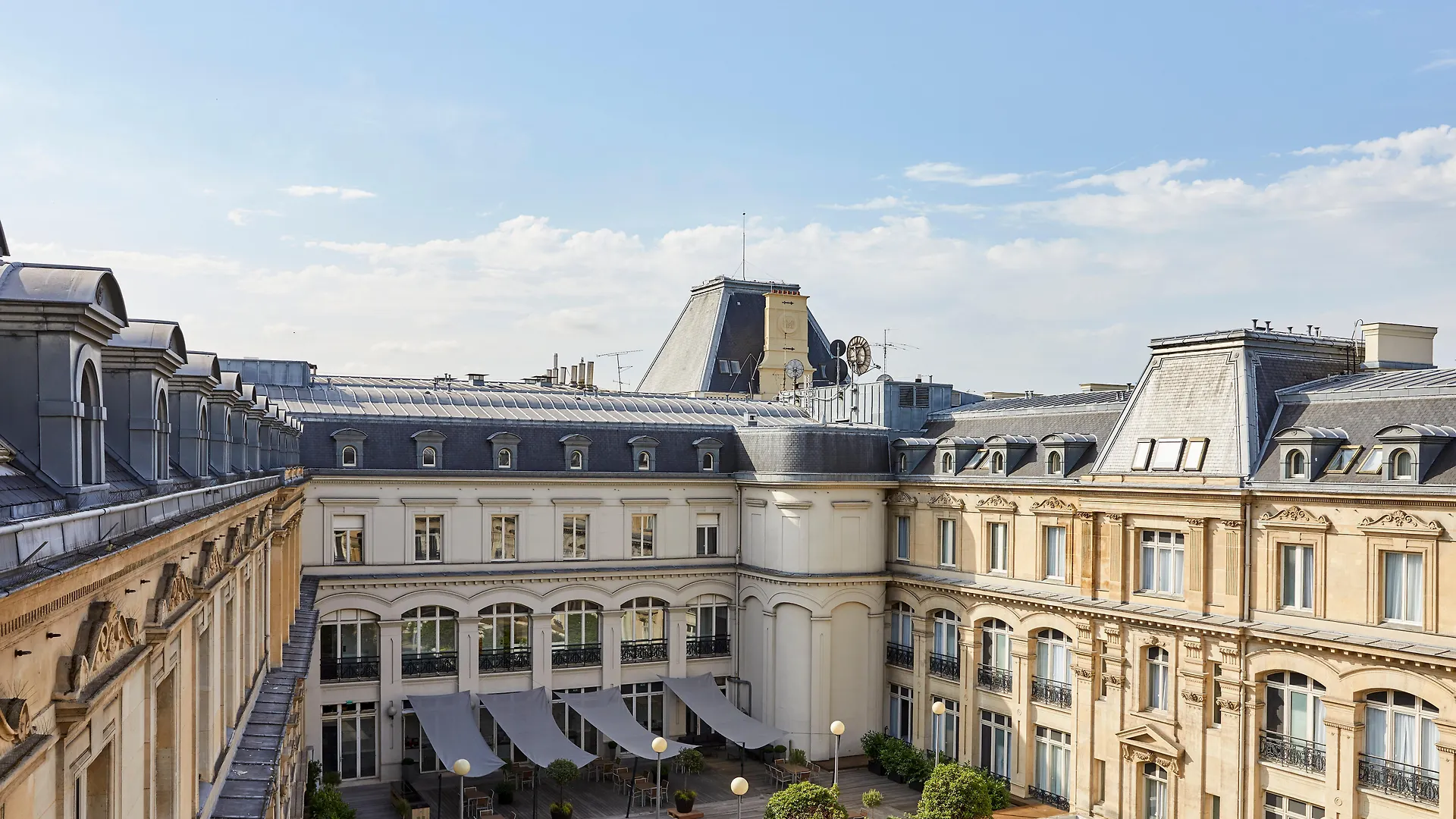Crowne Plaza République, An Ihg Hotel 4*