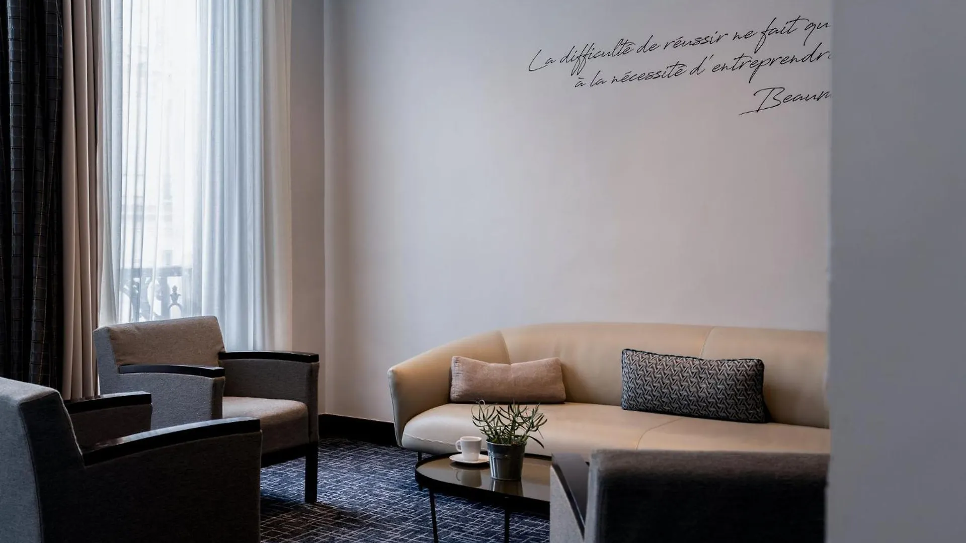 Hotel Crowne Plaza République, An Ihg Parigi