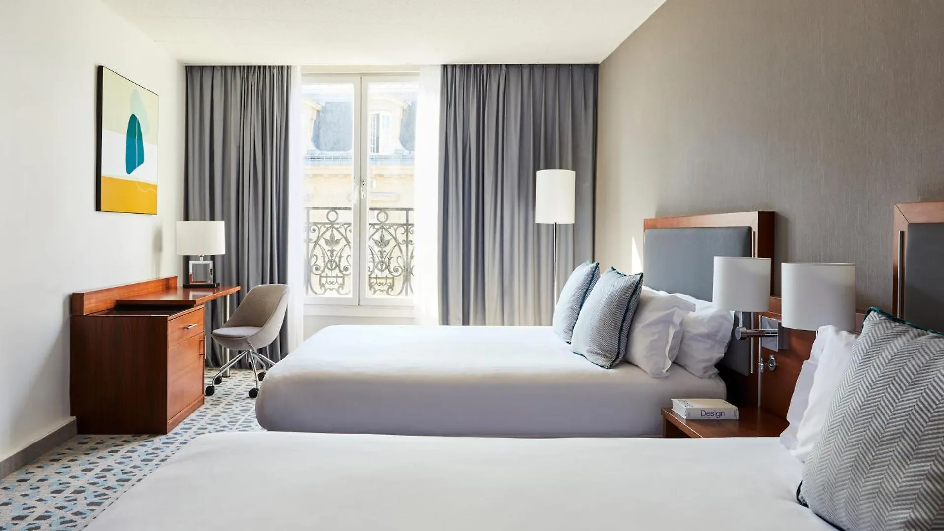 Crowne Plaza République, An Ihg Hotel 4*